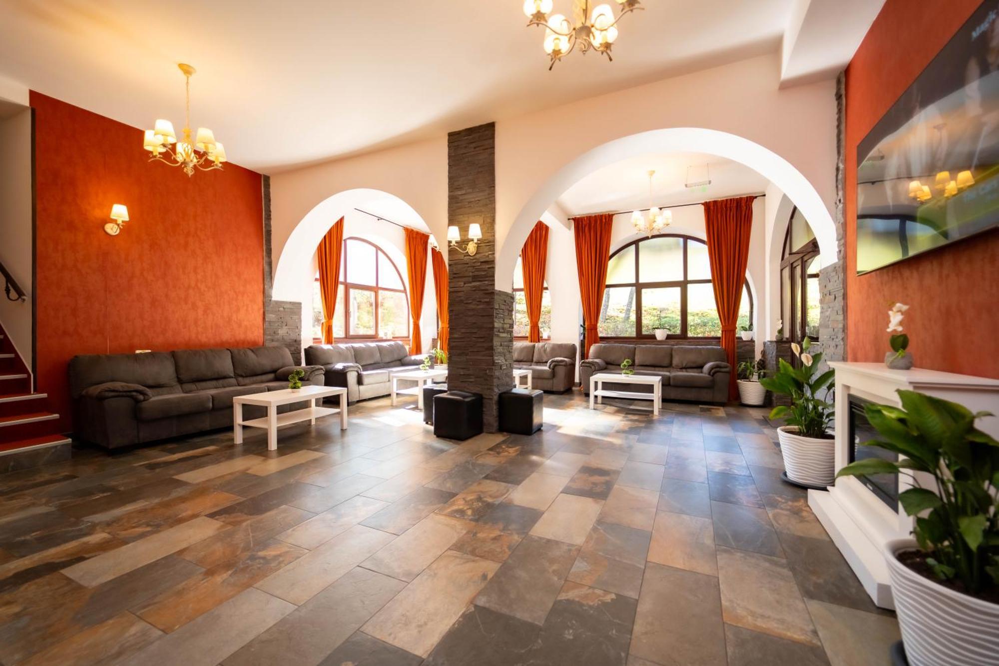 Hotel Cirus Predeal Esterno foto