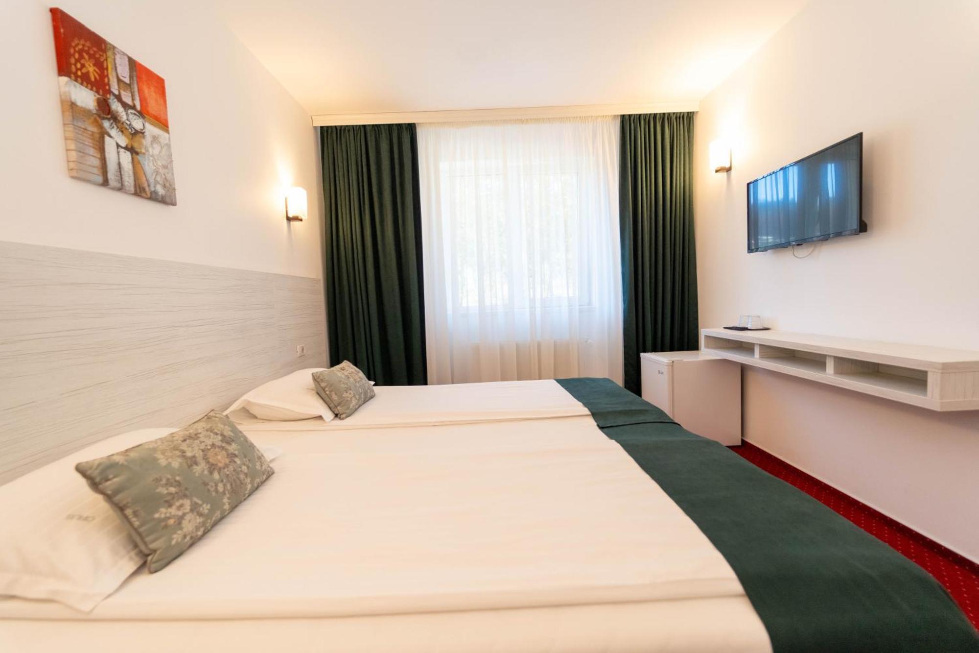 Hotel Cirus Predeal Esterno foto